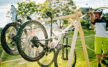 Reinigungsmöglichkeit der Bikes im Garten